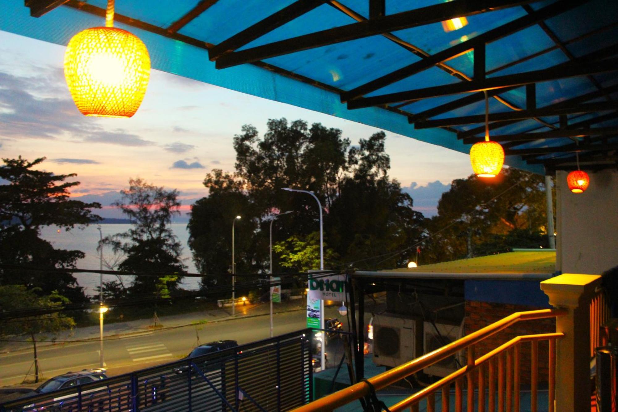 Island View Hostel Сіануквіль Екстер'єр фото